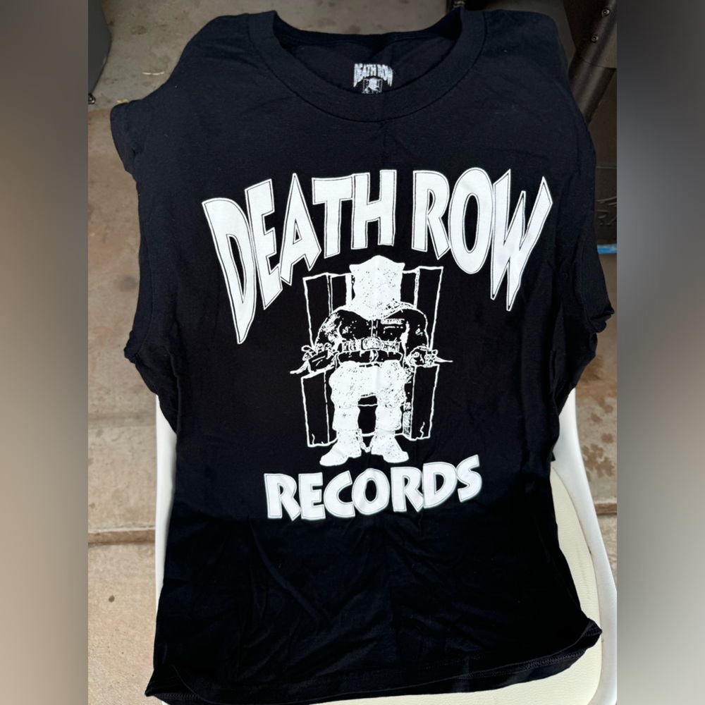 Death row graphic tee.